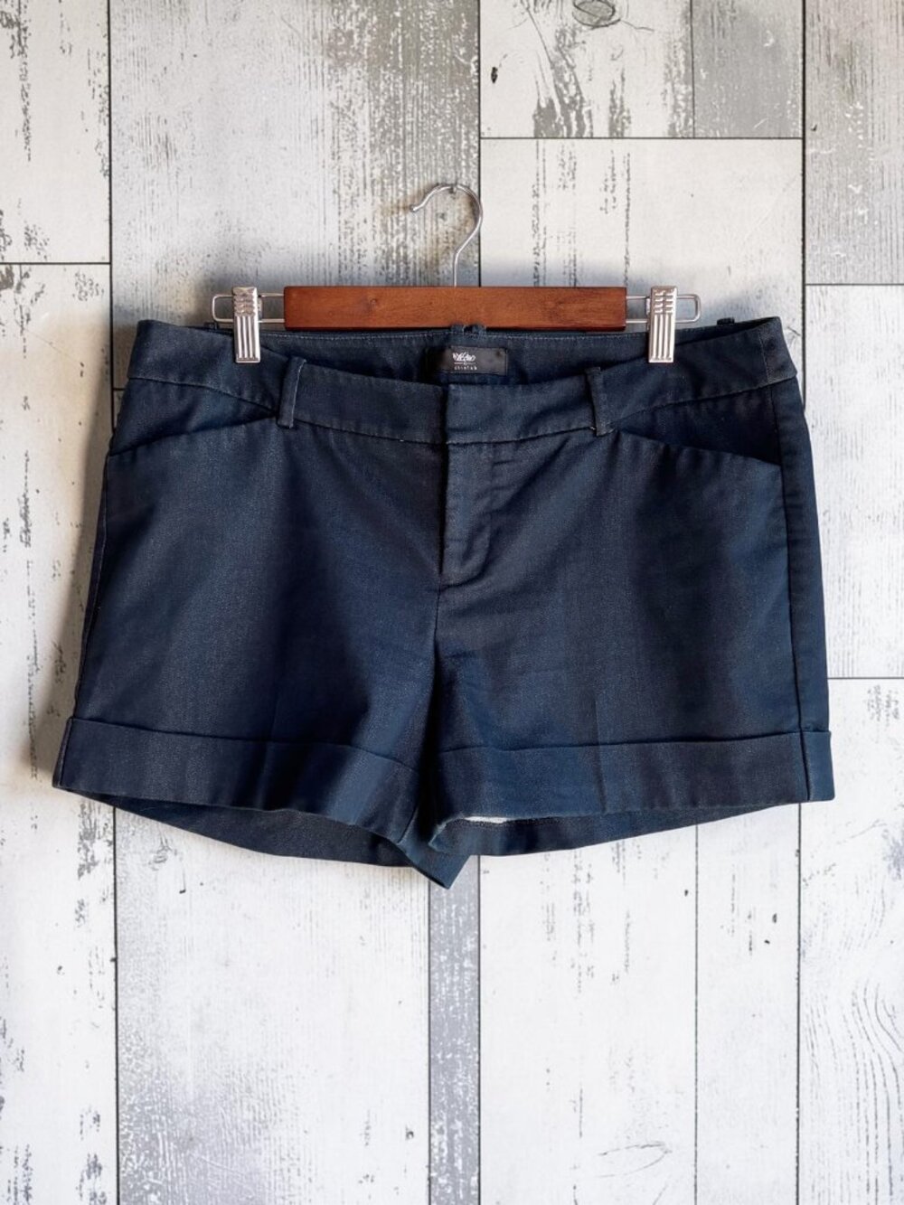 Mossimo Stretch Navy Cuffed Chino Shorts Women’s Size 12